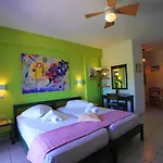 Mandy Seafront شقة *
