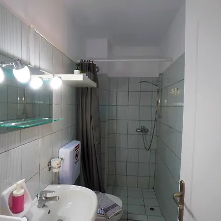 Mandy Seafront Apartment