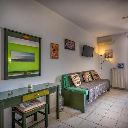 Saltwater Serenade Apartman